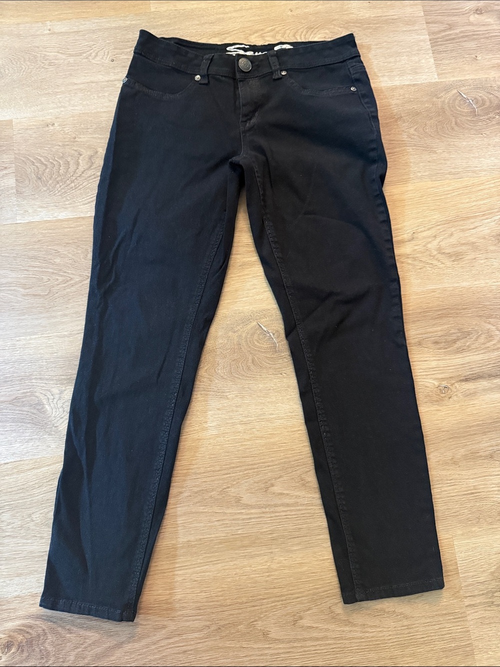 Seven7 Women’s Black Skinny Jeans